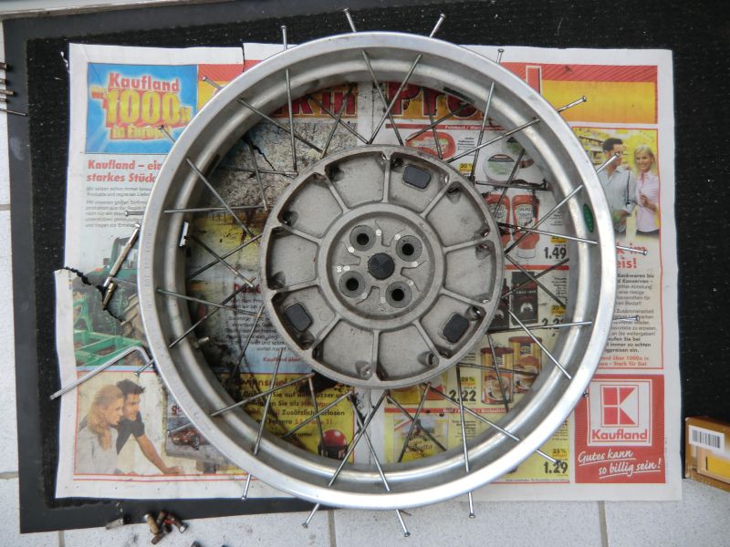 Hinterrad_R100R.jpg